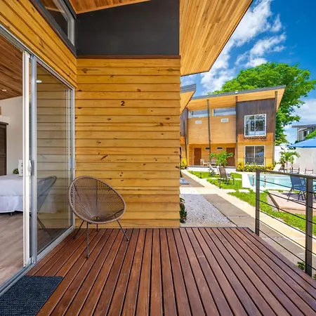 Private 2-Studio Retreat Near Playa Del Coco!