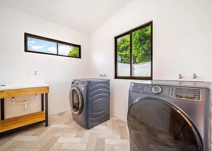 Private 2-Studio Retreat Near Playa Del Coco!